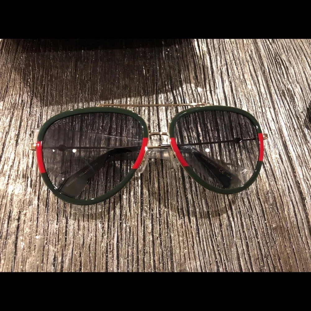 Authentic Gucci gg 0062 sunglasses aviator unisex
